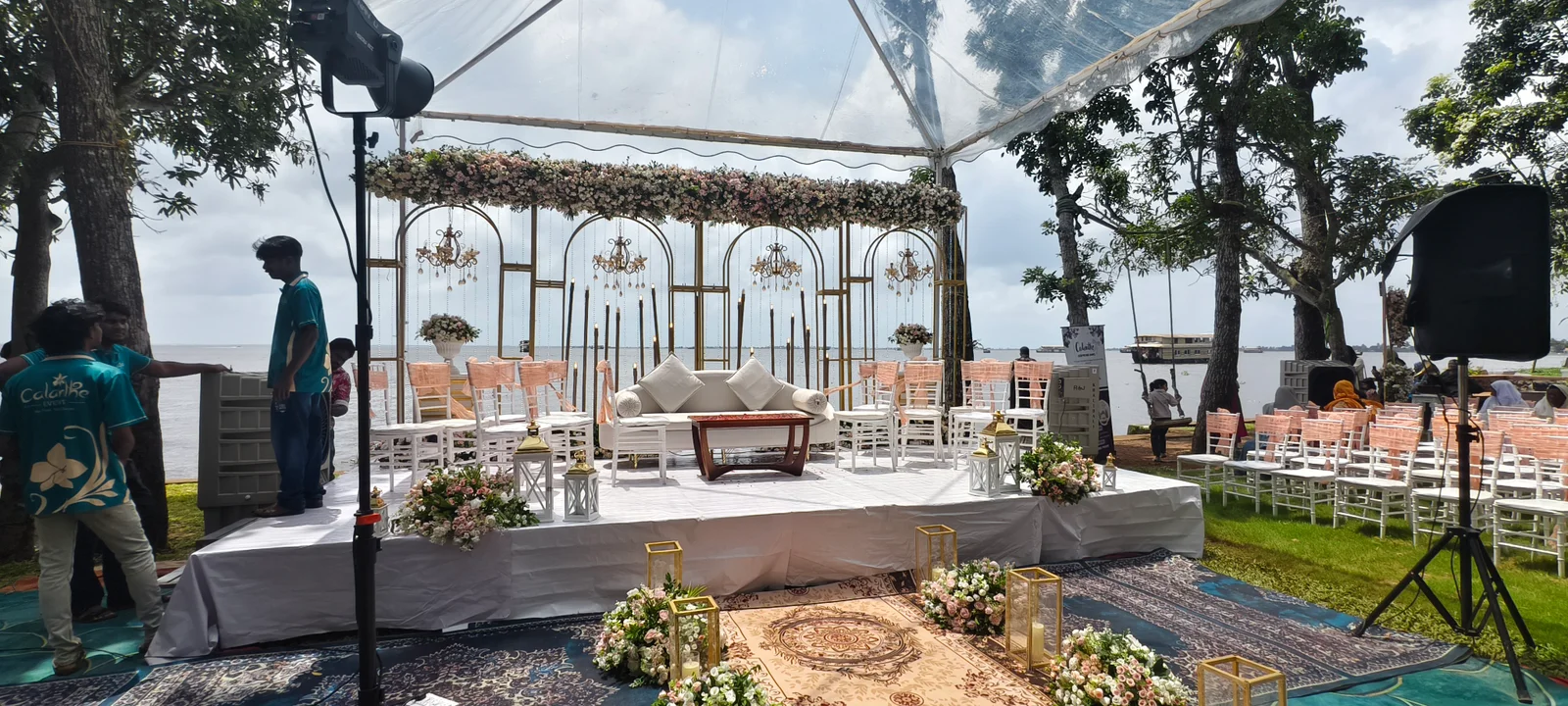 Floral Décor & Wedding Styling